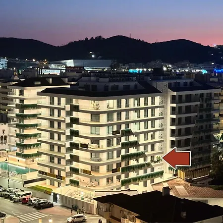 Jade Luxury In A Brand New Exclusive Complex With Mountain And Seaview, 100 Metres From Beach, Free Private Parking Fuengirola