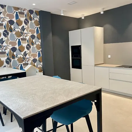 Jade Luxury In A Brand New Exclusive Complex With Mountain And Seaview, 100 Metres From Beach, Free Private Parking
