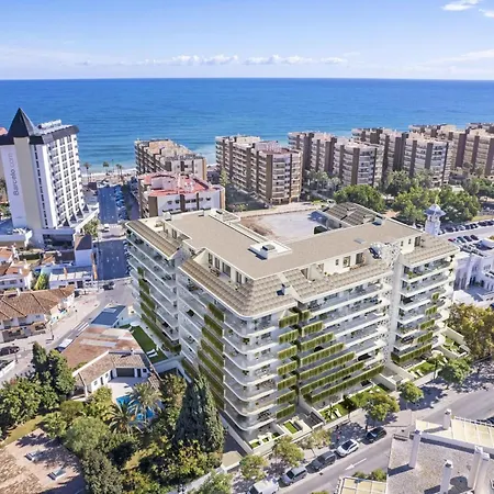 Apartamento Jade Luxury In A Brand New Exclusive Complex With Mountain And Seaview, 100 Metres From Beach, Free Private Parking Fuengirola